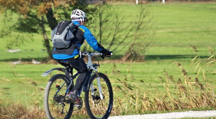 Los 47 puertos de montaña de la red foral de carreteras de Bizkaia contarán con señales informativas para ciclistas