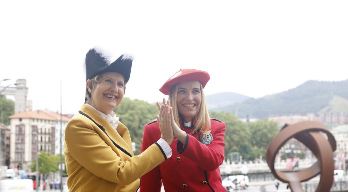 Presentación oficial de Itziar Lazkano e Iratxe Palacios, Pregonera y Txupinera de Aste Nagusia 2022