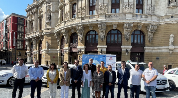 Presentación del programa piloto “Bizit Euskadi en transporte público” en Bilbao