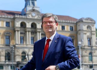 Juan Mari Aburto: «Contundencia, palo al delincuente, que se sepa que en Bilbao te detienen y te condenan»