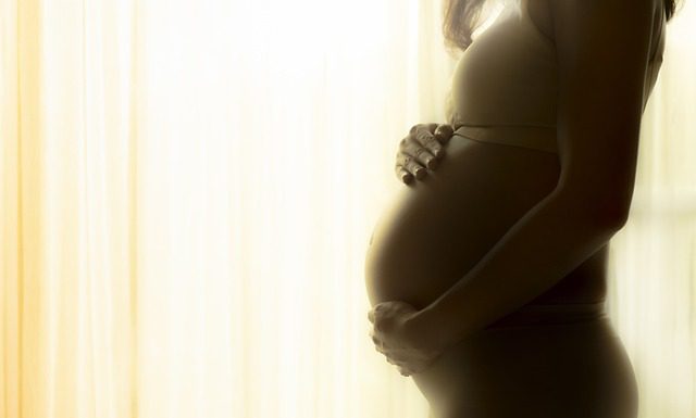 ¿Cómo saber si tienes una reserva ovárica baja y cómo afecta a la fertilidad?