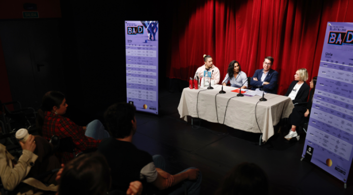 El Ayuntamiento de Bilbao celebra un encuentro con artistas y compañías vascas participantes en la actual edición de BAD
