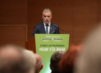 El Lehendakari aboga por «un poder judicial propio para interpretar y aplicar las normas propias»