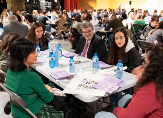 El Alcalde de Bilbao participa en Berbagunea