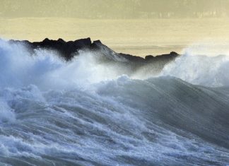 Jueves de alertas por viento y fuerte oleaje en la costa cantábrica
