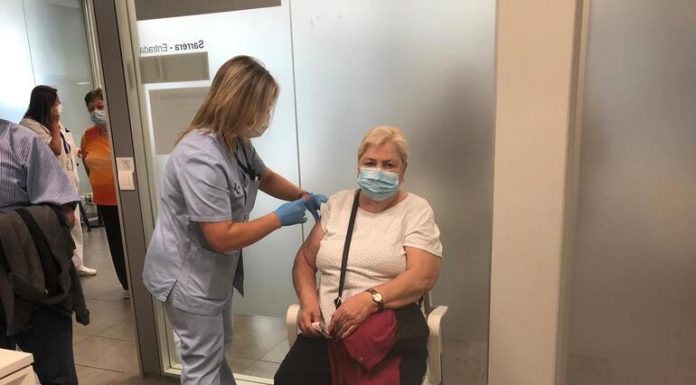 La población general ya puede coger cita para vacunarse contra la gripe