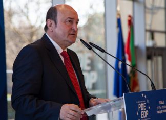 EAJ-PNV asume diez compromisos después de escuchar a la ciudadanía