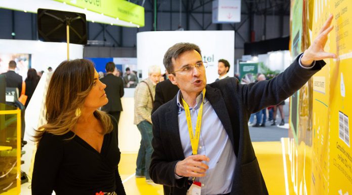 La Diputación de Bizkaia se reúne en Fitur con aerolíneas que operan en Loiu para reforzar los acuerdos de promoción turística del destino