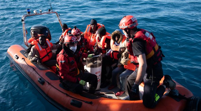 El Aita Mari rescata otras 40 personas en el Mediterráneo