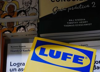 La historia del “Ikea vasco” (el de los muebles feos), uno de los libros más vendidos de Amazon