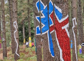 La Diputación de Bizkaia anima a visitar el proceso de pintado del Bosque de Oma