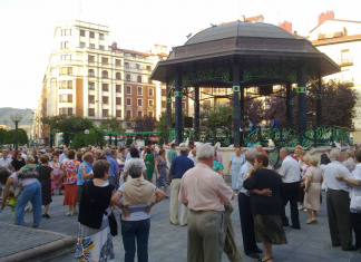 Bilbao recupera en mayo los bailables al aire libre en la Plaza Levante y en el y Kiosko de La Casilla