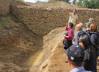 Itinerarios Históricos de Bizkaia sumergen a visitantes en la historia con nuevos hallazgos, realidad virtual y paisajes
