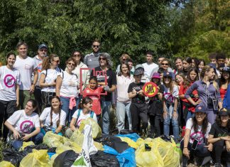 Retiran casi dos toneladas de basuraleza de espacios naturales de Euskadi