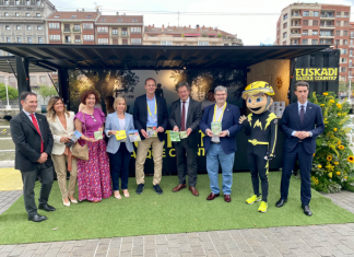 Inaugurado el Fan Park en el Arenal de Bilbao