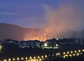 La planta de Petronor en Muskiz sufre un incendio que ya ha sido extinguido