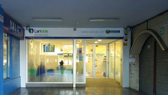 El paro desciende de forma moderada en Euskadi en mayo y la cifra total de desempleados se sitúa en 103 733 personas
