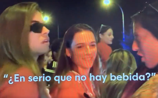 «¿En serio que no hay bebida?», la conversación captada en la celebración del Mundial que no deja de compartirse