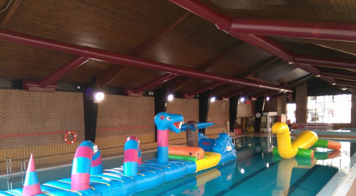 Bilbao Kirolak ofrece nuevas sesiones de hinchables en las piscinas en octubre, noviembre y diciembre