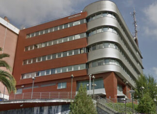 Se entrega en Bilbao el joven que robó una pistola a un ertzaina en Barakaldo