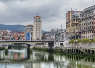 La valoración de la calidad de vida en Bizkaia se mantiene en un 7,7 y crece el optimismo ante el futuro de la situación económica