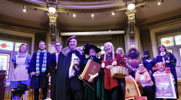 Bilbao presenta la programación de Carnavales y a los personajes de Farolín y Zarambolas