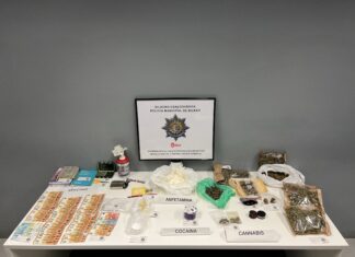 La Policía Municipal de Bilbao detiene a dos personas por tráfico de drogas en Errekalde