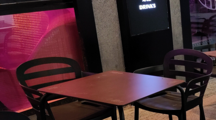 Comparte esta imagen que muestra lo que «les pagamos» a algunas terrazas