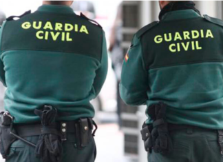 Una operación contra los Trinitarios se salda con ocho detenciones en Euskadi
