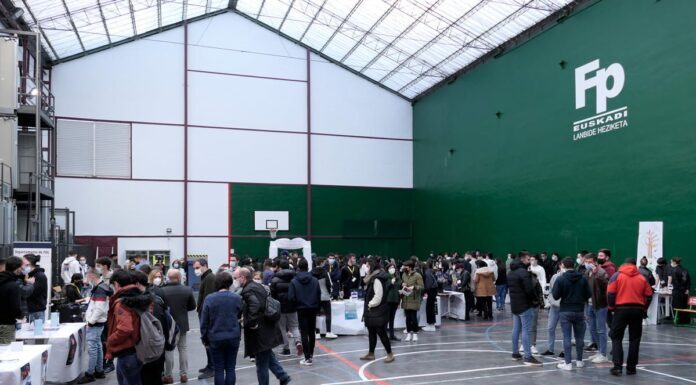 «Potentziala eta espiritu berritzailea», Barakaldoko LHko IV. Ikasenpresa Azokan aurkeztutako proiektuen elementu bereizgarriak