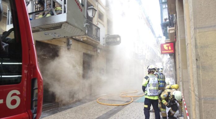 Reubicadas las familias desalojadas por el incendio del Zumeltzegi