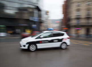 La Policía Municipal de Bilbao solicita testigos de un atropello en el que se vieron implicados un patinete eléctrico y un peatón
