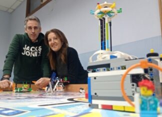 Edurobotic: “Ikasleentzako robotikako eta programazioko jarduerek hezkuntza-eremua eta aisialdia lotzen dituzte”