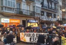 Manifestación en Gernika que reclama la libertad de Pablo González