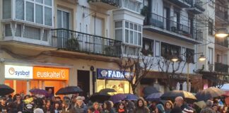 Manifestación en Gernika que reclama la libertad de Pablo González