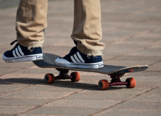 Skate kanpamentuak, robotika eta abentura parkeetarako txangoak izango dira Barakaldoko Aste Santuko gazte programazioan