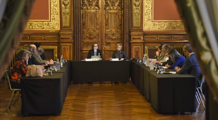 Encuentro de la Diputada General Elixabete Etxanobe con los agentes científico-tecnológicos de Bizkaia