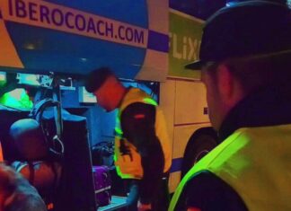La Guardia Civil requisa en Irun 21 garrafas de aceite sin etiquetar y sin factura