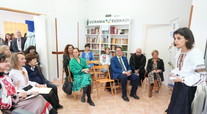 Nerea Melgosa´k Euskal Autonomia Erkidegoan bizi den komunitate ukrainarrari babesa ematen dio Errusiaren erasoaren aurrean
