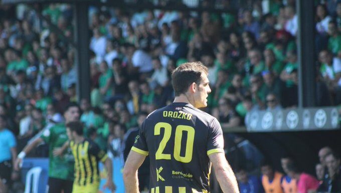 Barakaldo bihar igoera lortzeko partida berrian animatzeko prestatzen ari da hiria