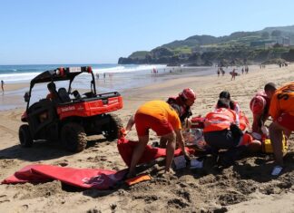 Diputación Foral y Gobierno Vasco testan con éxito su coordinación en el simulacro anual de emergencias en las playas de Bizkaia