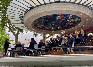 Zarzuela en el kiosko del Arenal de la mano de la Banda Municipal de Música de Bilbao