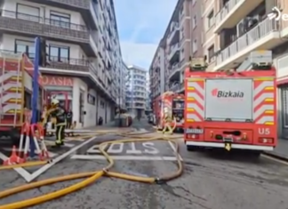 La rotura de una tubería provoca una fuga de gas en Bermeo