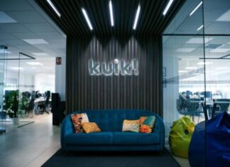 Kuik! enpresak bere prozesuetan Adimen Artifiziala gehitu du digitalizazio-zerbitzu pertsonalizatuagoak eta automatizatuagoak eskaintzeko helburuarekin
