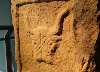 El altar taurobólico de Traslosheros protagoniza la nueva edición del programa `El Museo Pieza a Pieza’ de Arkeologia Museoa