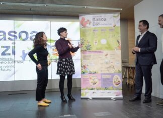 La alianza Basoa Bizi reforesta la zona afectada por el incendio de Balmaseda