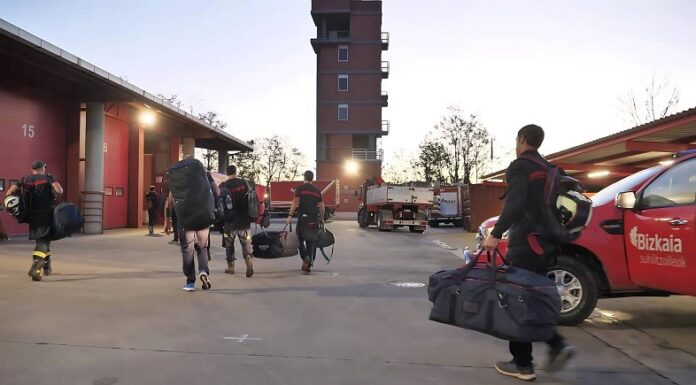 Bizkaia envía un tercer equipo de bomberos y bomberas para relevar a los efectivos desplegados en Valencia tras la DANA