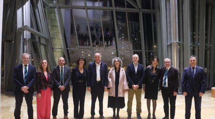 Euskadi, Nafarroa eta Akitaniako enpresak elkarlanean ari dira deskarbonizazioan aurrera egiteko eta energia berriztagarriak bultzatzeko