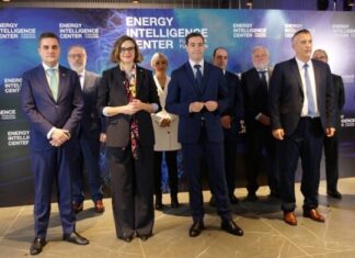 Lehendakariak eta Bizkaiko Ahaldun Nagusiak EIC Energy Intelligence Center Fundazioa aurkeztu dute
