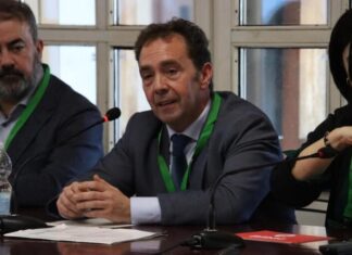 Juan Carlos Abascalek Etxebizitza eta Lurzoru Kudeatzaile Publikoen Espainiako Elkartearen Jardunaldiak inauguratu ditu